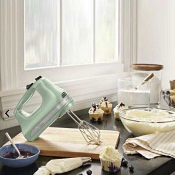 PISTACHIO GREEN KitchenAid Ultra Power 5-Speed Hand Mixer KHM512PT New in Box - Picture 4 of 13